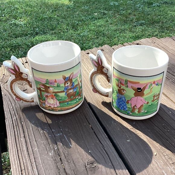Vintage Easter Bunny Handle Mugs Set of 2 Ceramic Made in China 1980s - Picture 1 of 4